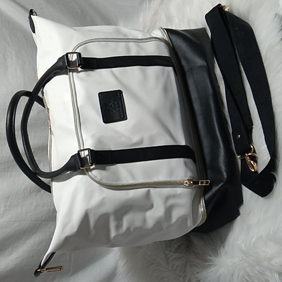 Ava Kensington Travel Bag W Adjustable & Detachable Strap 2 Small Flaws - Picture 1 of 14